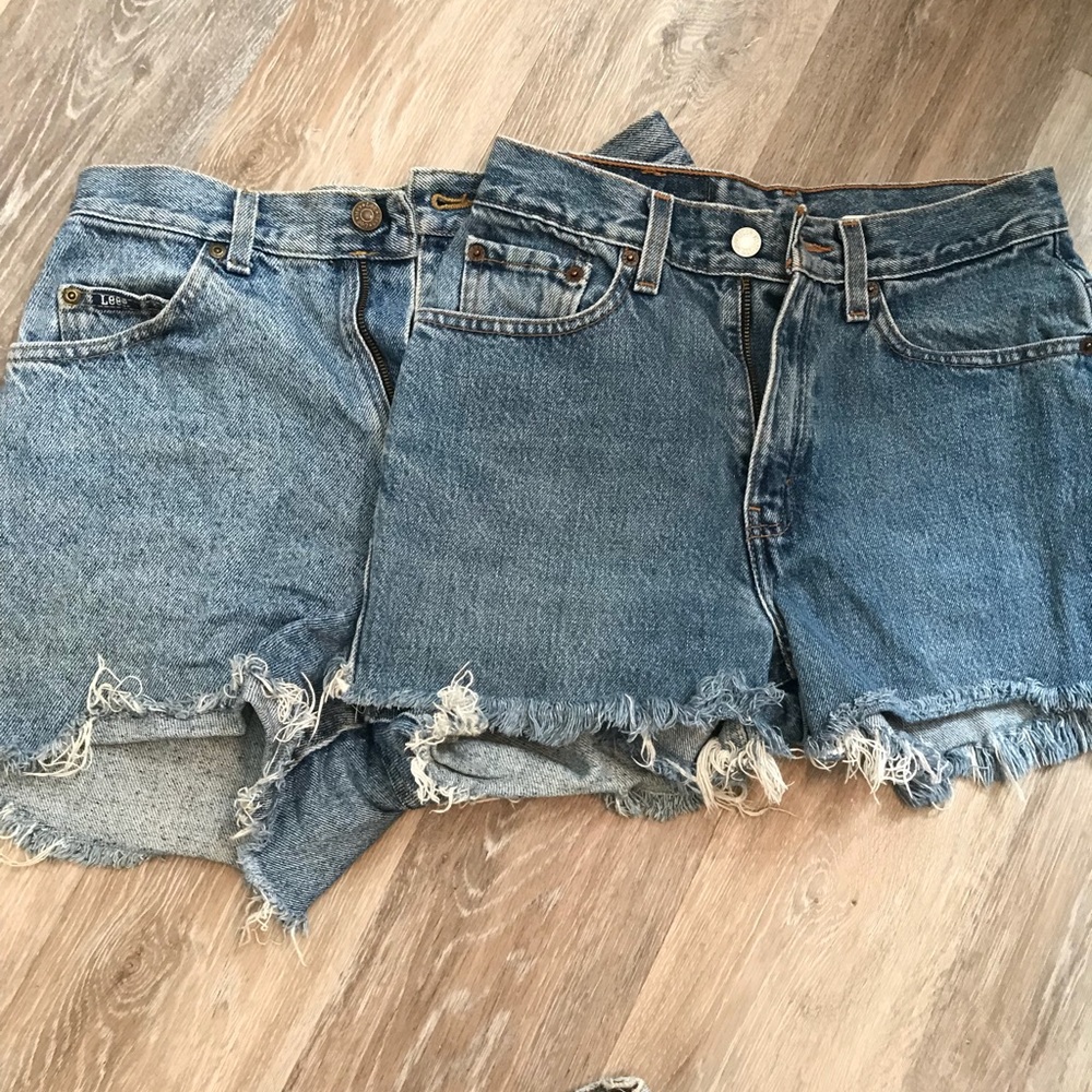 SHORTS ON LEFT RESERVED DO NOT BUY